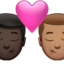 Emoji Berciuman: pria, pria, warna kulit gelap, warna kulit sedang di Apple