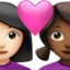 อีโมจิ คู่รัก: ผู้หญิง ผู้หญิง โทนผิวสีขาว และ โทนผิวสีแทน บน Apple