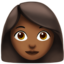 Frau: mitteldunkle Hautfarbe-Emoji auf Apple