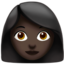 Apple üzerinde Kadın: koyu cilt tonu emojisi