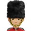 Emoji Guardia uomo: carnagione abbastanza chiara su Apple