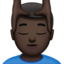 Mann, der eine Kopfmassage bekommt: dunkle Hautfarbe-Emoji auf Apple