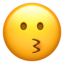 Emoji Faccina che bacia su Apple