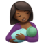 Emoji Menyusu badan: ton kulit sederhana gelap pada Apple