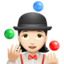 อีโมจิ ผู้หญิงเล่นจั๊กกลิ้ง: โทนผิวสีขาว บน Apple