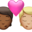 อีโมจิ จูบ: คน คน โทนผิวสีแทน และ โทนผิวสีขาวเหลือง บน Apple