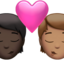 Sich küssendes Paar: Person, Person, dunkle Hautfarbe und mittlere Hautfarbe-Emoji auf Apple