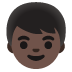 Junge: dunkle Hautfarbe-Emoji auf Google