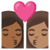 Emoji na Maghahalikan: babae, babae, katamtamang dark na kulay ng balat, katamtamang kulay ng balat sa Google