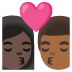 Emoji Berciuman: wanita, pria, warna kulit gelap, warna kulit gelap-sedang di Google