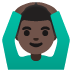 Mann mit Händen auf dem Kopf: dunkle Hautfarbe-Emoji auf Google