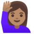 Emoji Mujer con la mano levantada: tono de piel medio en Google