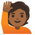 Emoji Persona con mano alzata: carnagione abbastanza scura su Google