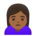 Missmutige Frau: mitteldunkle Hautfarbe-Emoji auf Google