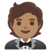 Emoji Người mặc bộ vest: màu da trung bình trên Google