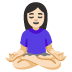 Emoji Femme dans la posture du lotus : peau claire sur Google