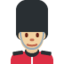 Emoji Guardia uomo: carnagione abbastanza chiara su X / Twitter
