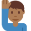 Emoji Lelaki mengangkat tangan: ton kulit sederhana gelap pada X / Twitter