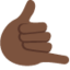 Emoji Mano con gesto di chiamata: carnagione scura su X / Twitter