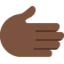 อีโมจิ มือหันไปทางขวา: โทนผิวสีเข้ม บน X / Twitter